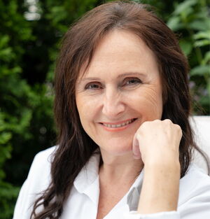 Mag. Brigitte Knapp
